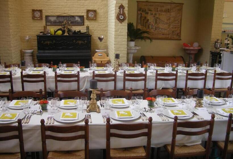 پانسیون Johan's Lodge