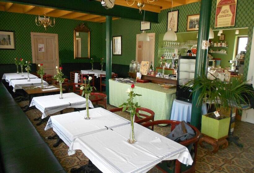 پانسیون Johan's Lodge