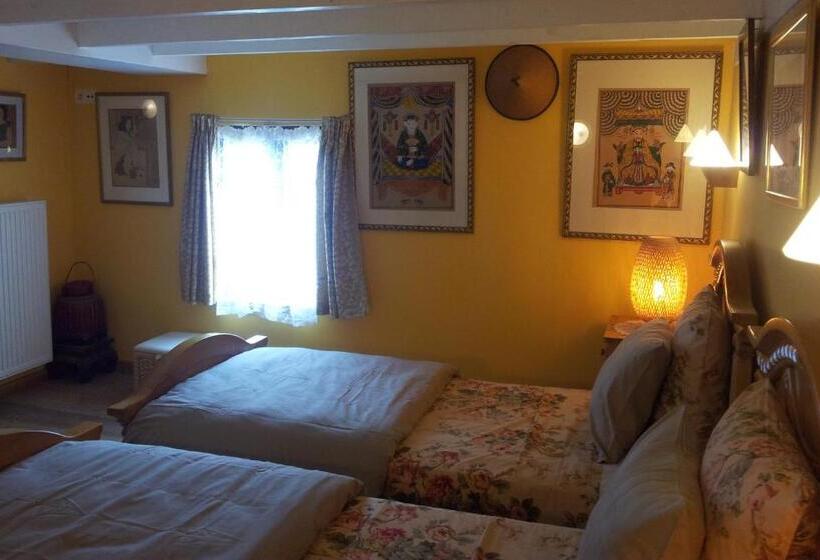 پانسیون Johan's Lodge