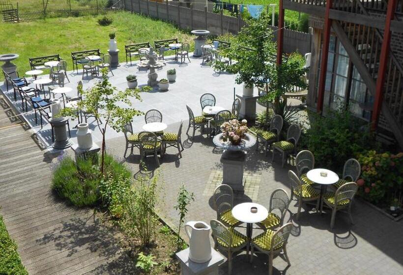 پانسیون Johan's Lodge