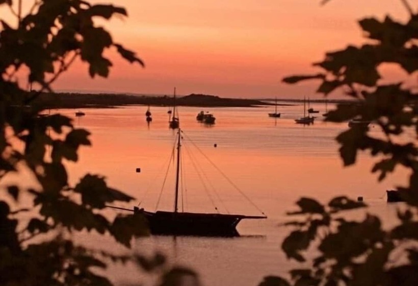 بنسيون Kinvara Guesthouse