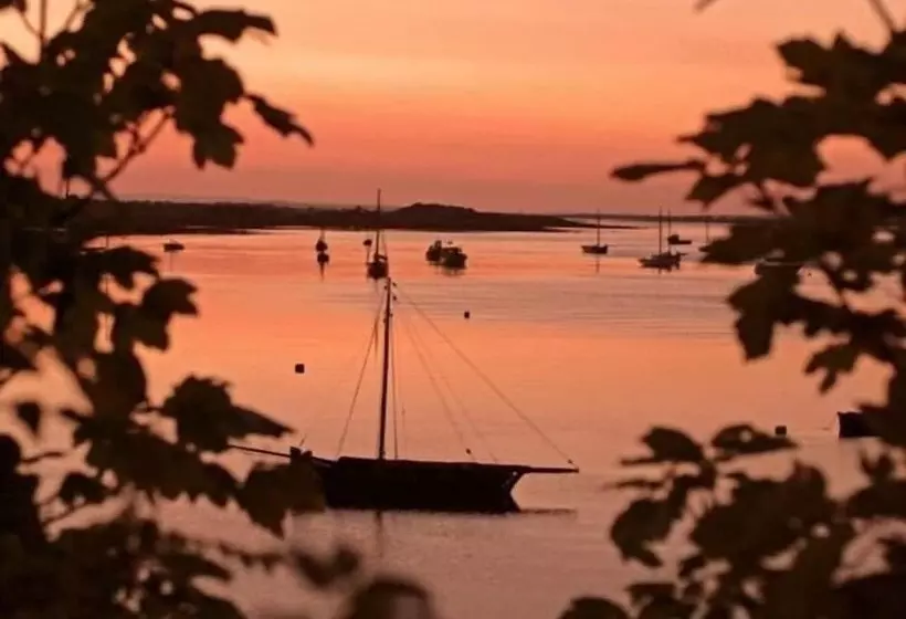 Majatalo Kinvara Guesthouse