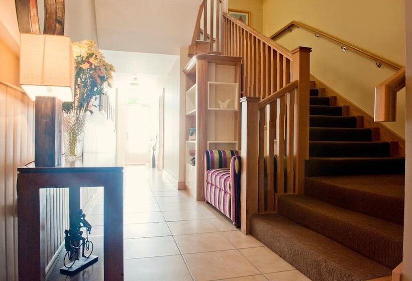 بنسيون Kinvara Guesthouse