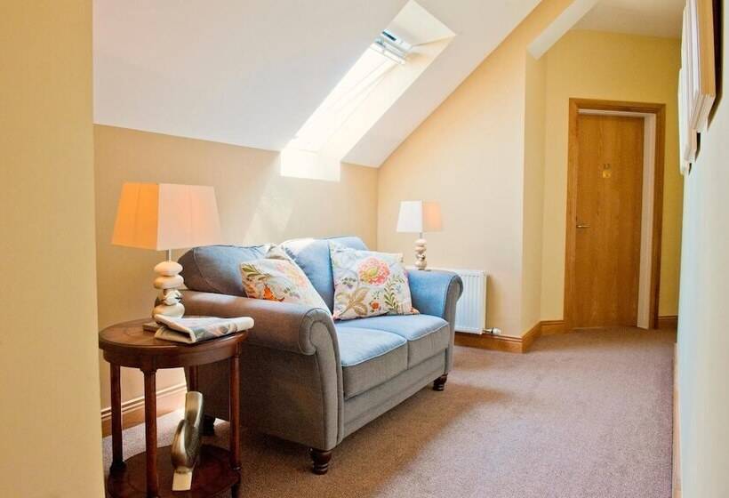 بنسيون Kinvara Guesthouse