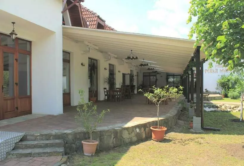 پانسیون Perla Muresului