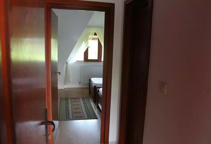 پانسیون Perla Muresului