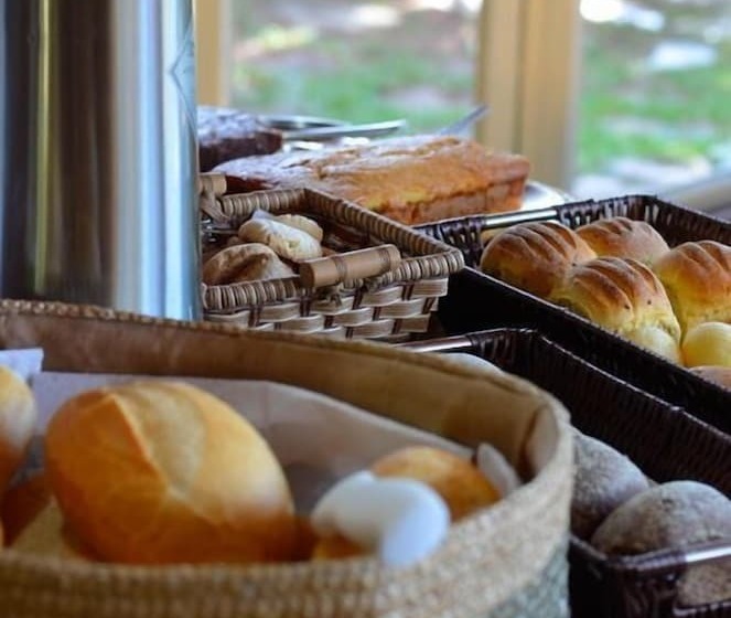 بنسيون Pousada Beija Flor