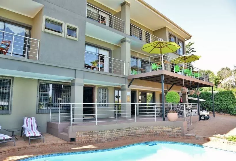 Majatalo Stirling Manor Boutique Guest House