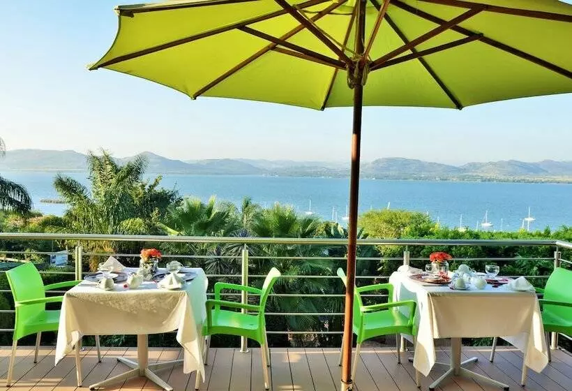 Majatalo Stirling Manor Boutique Guest House