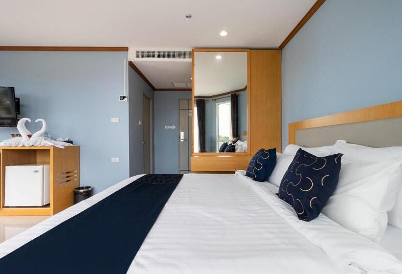 هاستل Goldenbeach Boutique Resort