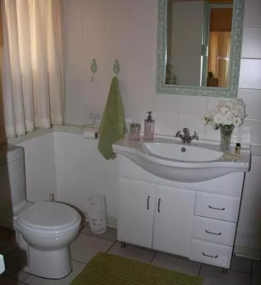 پانسیون A Summer Place Boutique Guest House