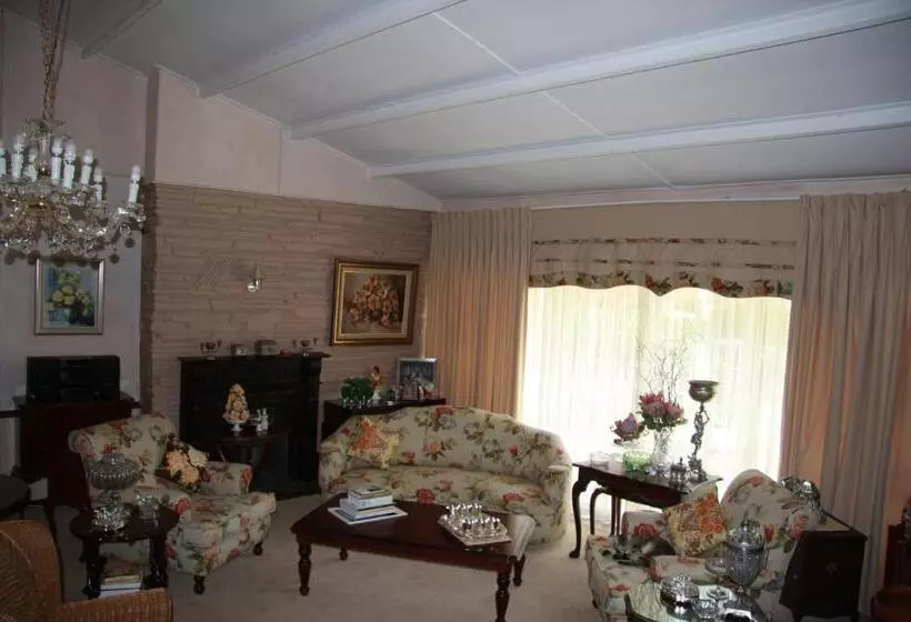 پانسیون A Summer Place Boutique Guest House