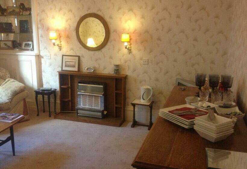 Pensiune Cameron Guest House