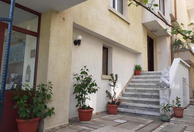 پانسیون Guest House Rakovina