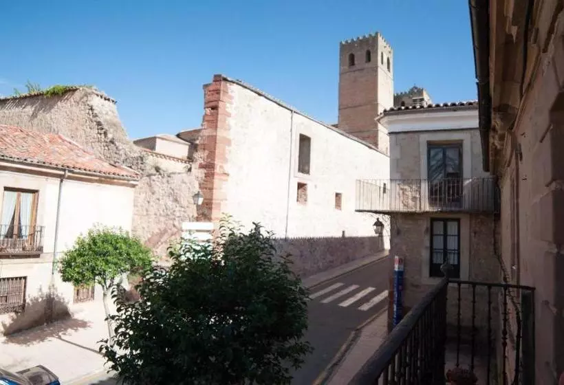 Majatalo Hostal Puerta Medina