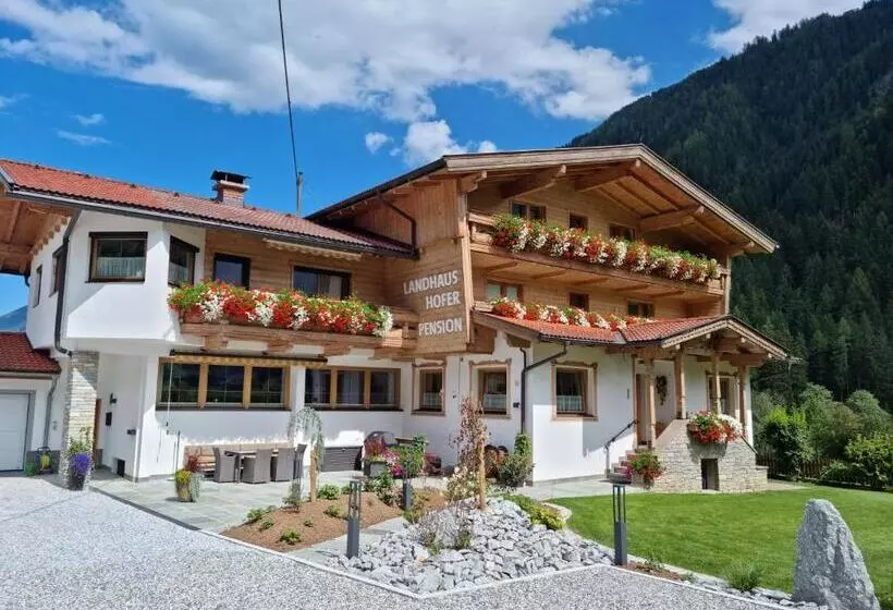 Majatalo Landhaus Hofer