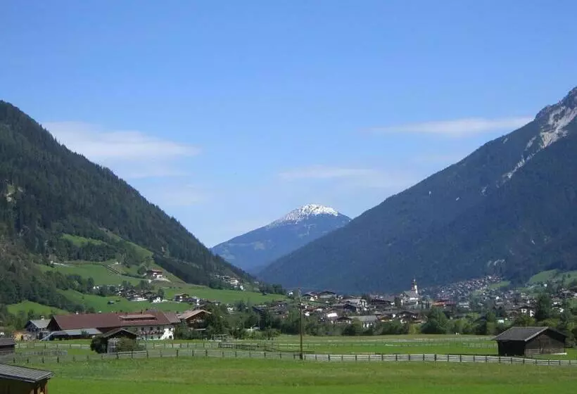 Majatalo Landhaus Hofer