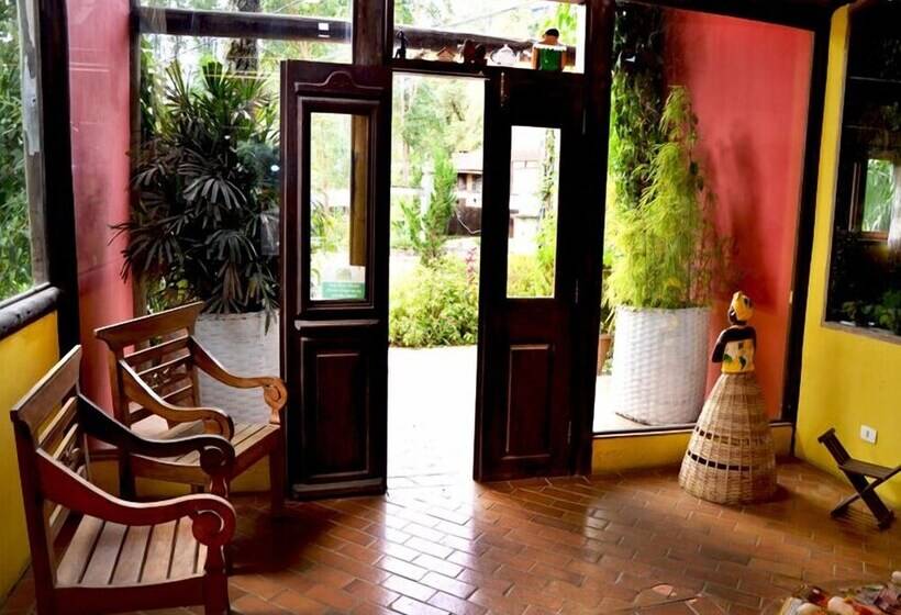 ペンション Pousada Chalés Do Lago