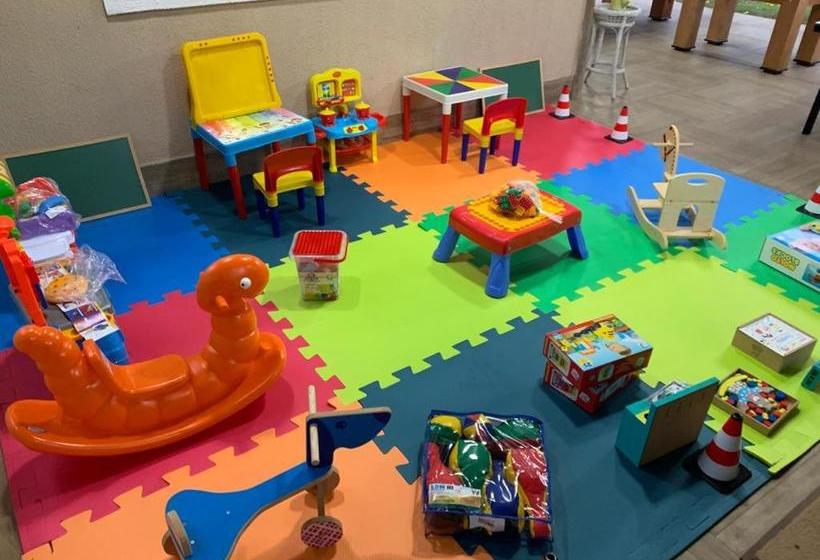 펜션 Pousada Reserva Penedo