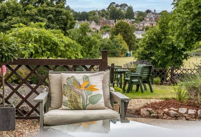 Пансион The Berburry