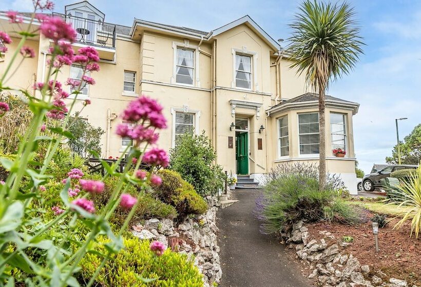 Пансион The Berburry