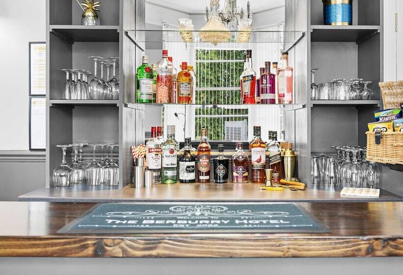 Пансион The Berburry