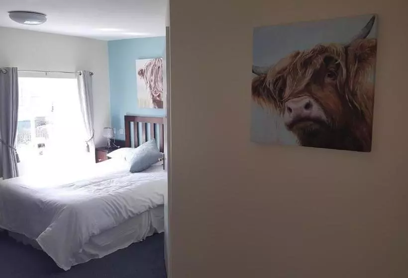 ユースホステル The Rose And Crown