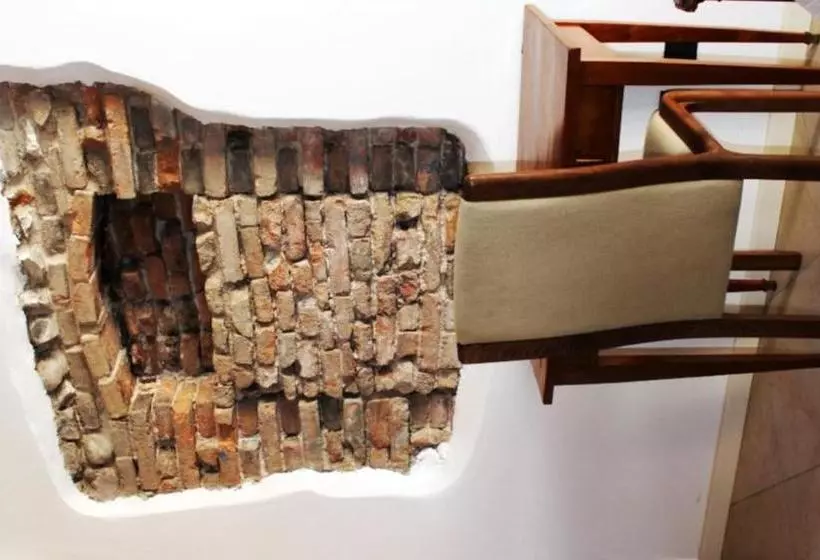 تختخواب و صبحانه La Filanda