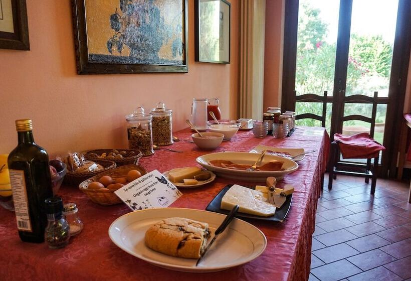 ホテル Agriturismo Il Cavicchio