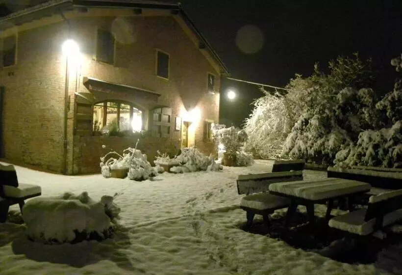ホテル Agriturismo Il Cucco