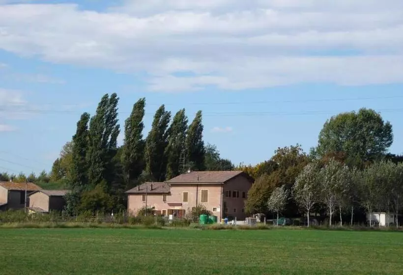 ホテル Agriturismo Il Cucco