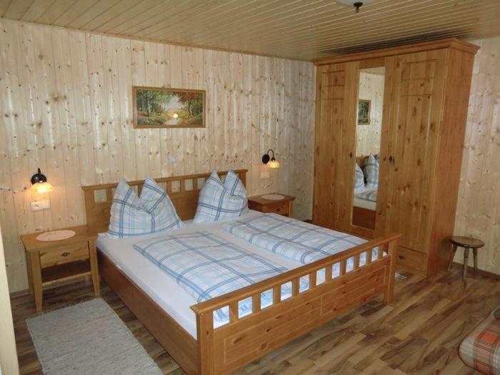 هتل Bunzbauernhof