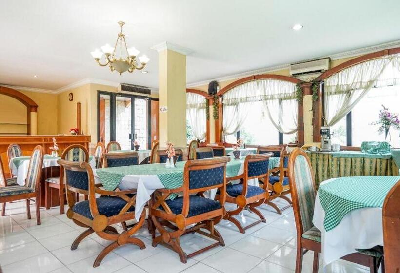 Hotel Istana Permata Juanda