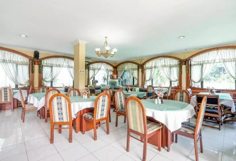 Hotel Istana Permata Juanda