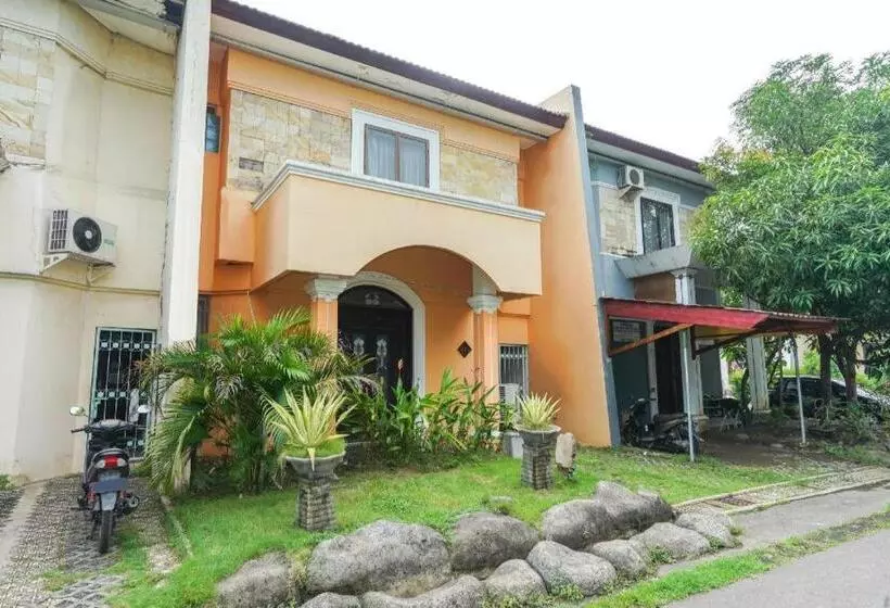 Hotel Istana Permata Juanda