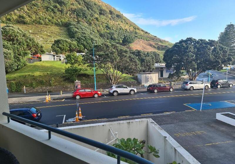 Oceanside Resort & Twin Towers