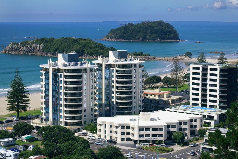 Oceanside Resort & Twin Towers