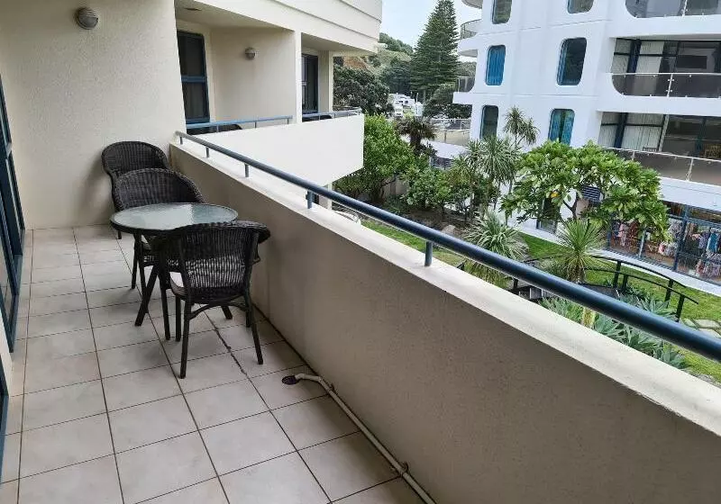 Oceanside Resort & Twin Towers