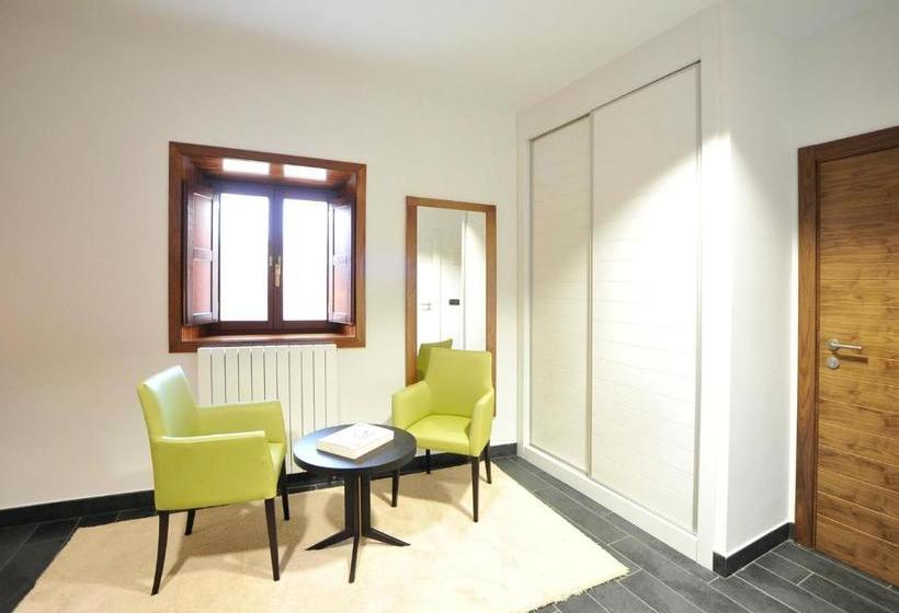 ペンション Posada Real Convento San Francisco