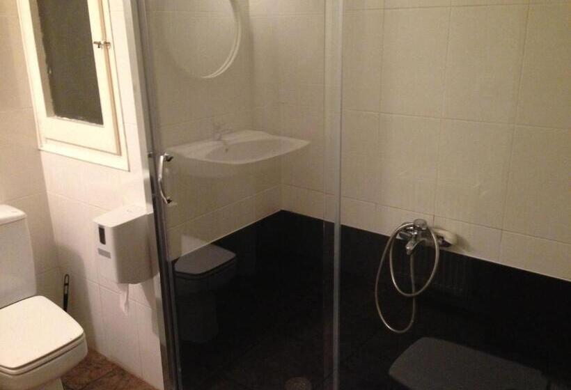 پانسیون Hostal German