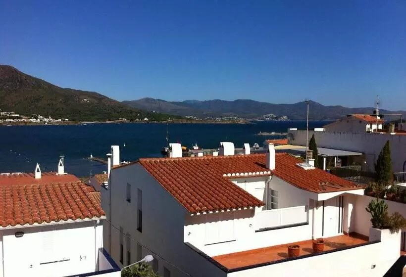 پانسیون Hostal German