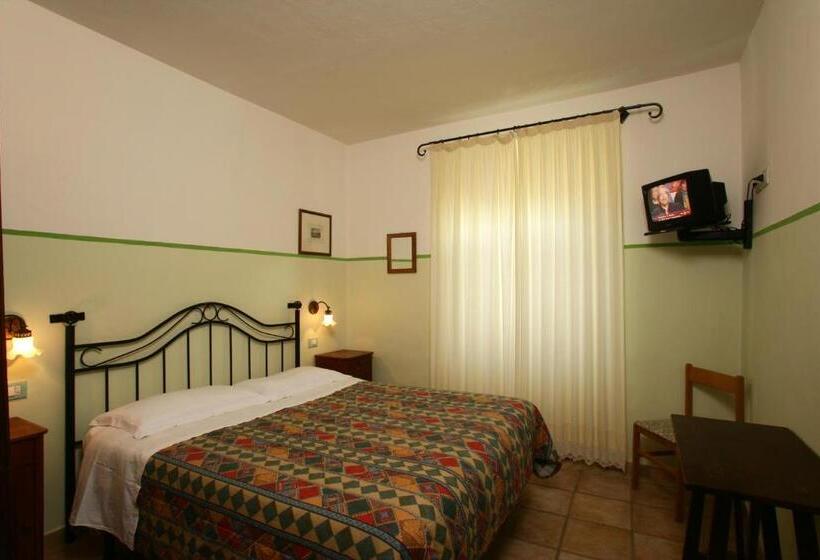 بنسيون Le Camere Di Paolino