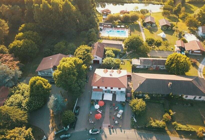 ペンション Maison De Mézos