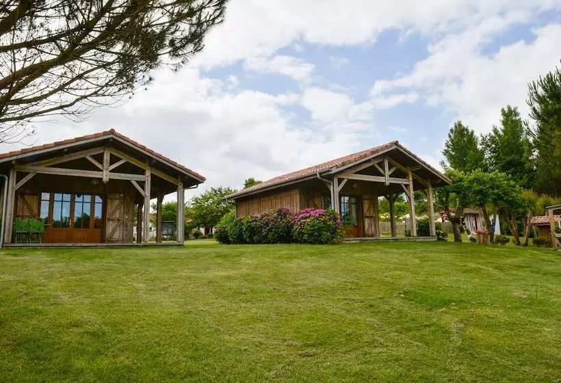 ペンション Maison De Mézos