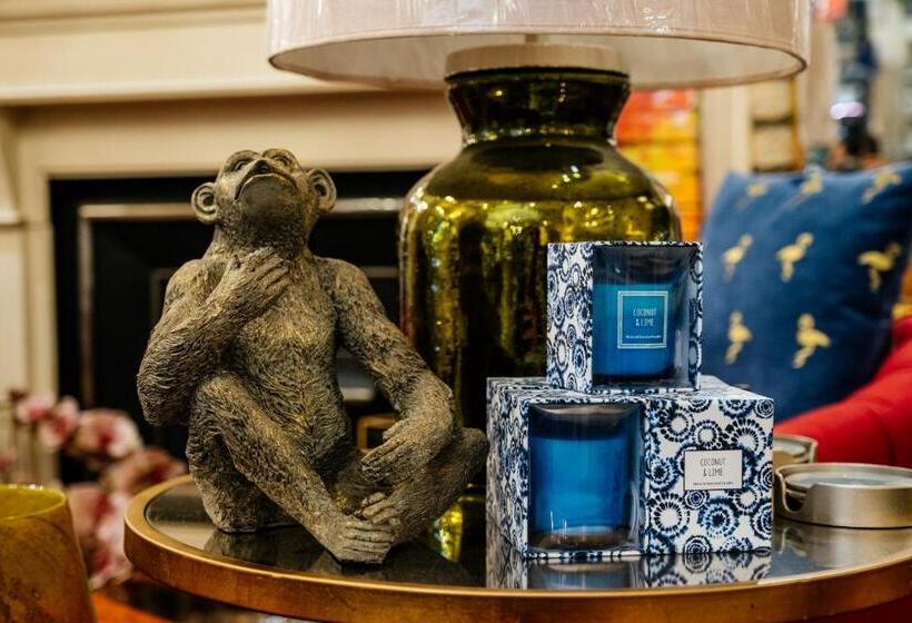 Пансион The Stables Townhouse B&b