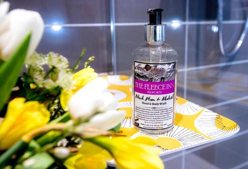 הוסטל The Fleece Inn