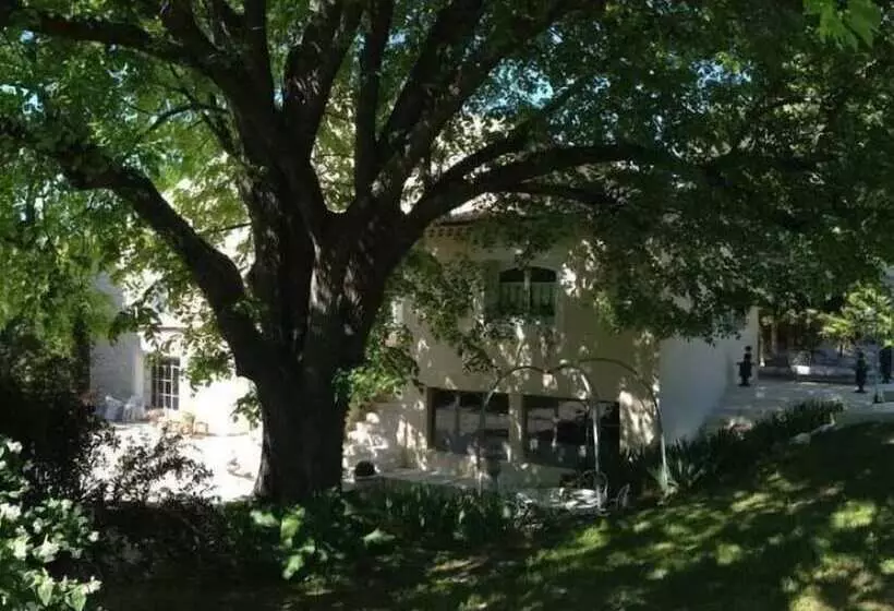 Aamiaismajoitus (B&B) Le Moulin De Sonnailles