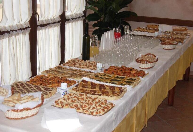 בית מלון כפרי Angelucci Agriturismo Con Camere E Agri Camping