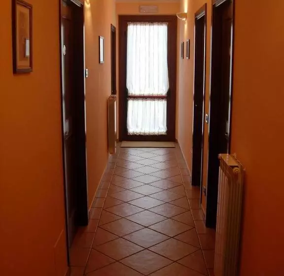 Hotelli Angelucci Agriturismo Con Camere E Agri Camping