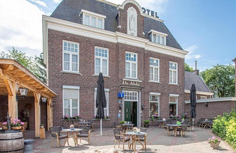 هتل De Abdij
